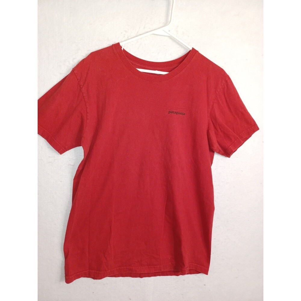 Patagonia Mens T-Shirt Long Sleeve Size Medium Logo Red Out Fish Shark Crewneck